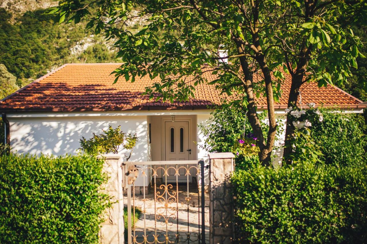 Villa Gana Buna Bagian luar foto